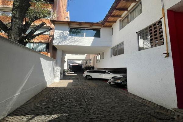 Foto de inmueble en Peña Pobre, Col. Toriello Guerra C.P. 14050, Tlalpan