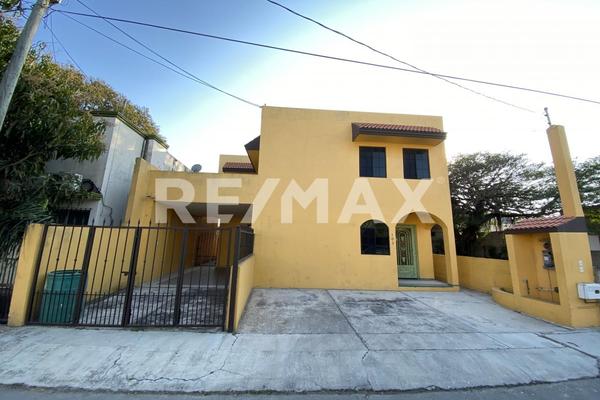 Foto de inmueble en Primera, Col. Del Valle C.P. 89550, Ciudad Madero