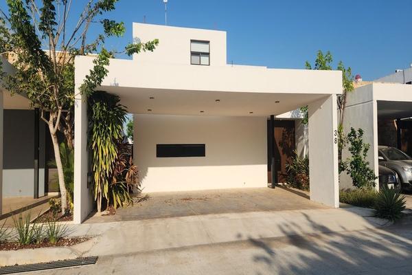 Foto de inmueble en Privada Amidanah, Col. Temozon C.P. 97740, Temozón