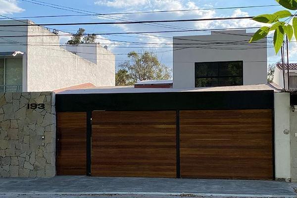 Foto de inmueble en Privada de Fresnos, Col. Jurica Pinar C.P. 76100, Querétaro
