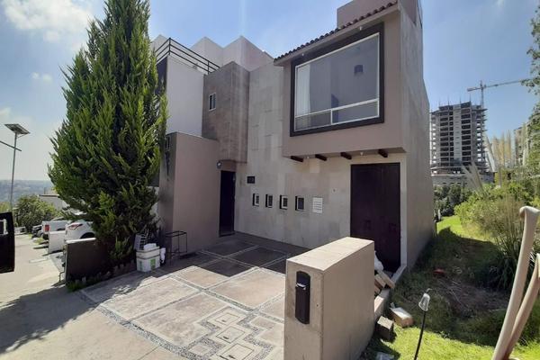 Foto de inmueble en Privada Isla Del Agua, Col. Bosque Real C.P. 52774, Huixquilucan