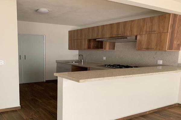 Foto de inmueble en Priv romance, Col. Bosque Real C.P. 52774, Huixquilucan