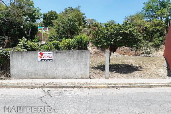 Foto de inmueble en Prol: Galeana, Col. Azteca C.P. 92820, Tuxpan