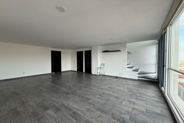 Foto de inmueble en Prol.Plaza de las Golondrinas, Col. Lomas Verdes 1a Sección C.P. 53120, Naucalpan de Juárez