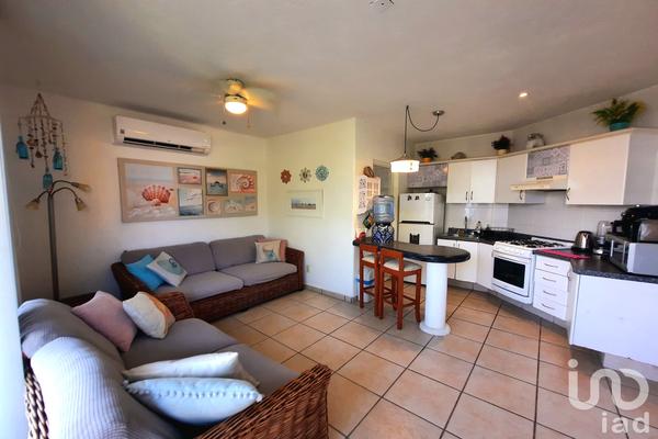 Foto de inmueble en Rabihorcados, Col. Ixtapa C.P. 40884, Zihuatanejo de Azueta
