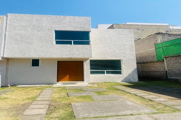 Foto de inmueble en RETORNO ABEL QUEZADA, Col. Miguel Hidalgo 4A Sección C.P. 14250, Tlalpan