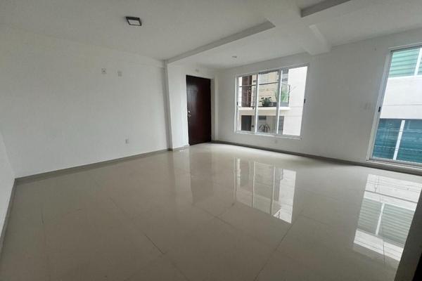 Foto de inmueble en Ricardo Flores Magon, Col. Miguel Hidalgo 3A Sección C.P. 14250, Tlalpan