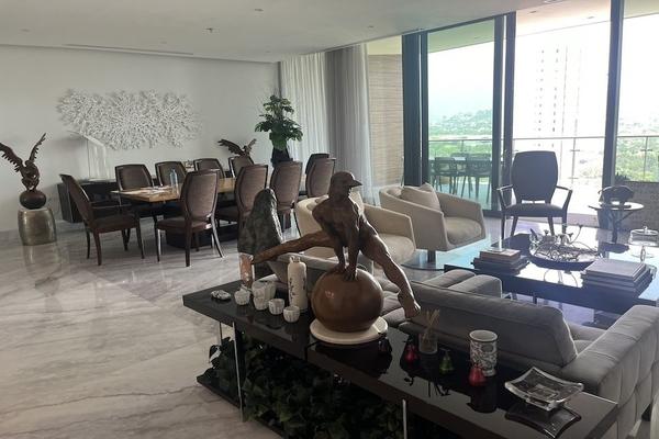 Foto de inmueble en Ricardo Margain, Col. Zona Santa Engracia C.P. 66263, San Pedro Garza García