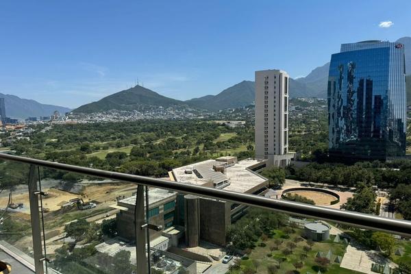 Foto de inmueble en Ricardo Margain Zozaya, Col. Zona Santa Engracia C.P. 66263, San Pedro Garza García