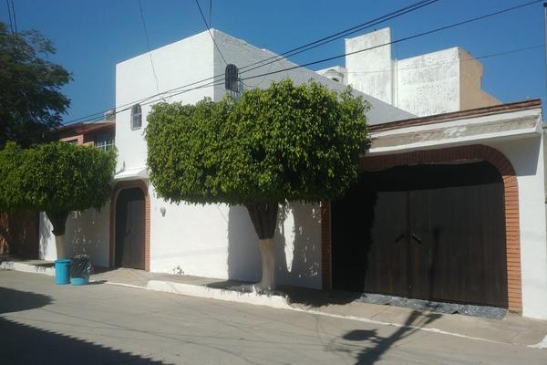 Foto de inmueble en ROCALLAS, Col. Jardines de Irapuato C.P. 36660, Irapuato