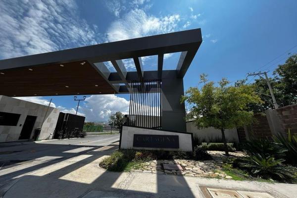 Foto de inmueble en S/A #1234, Col. Quinta Real C.P. 25209, Saltillo