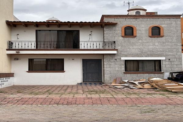 Foto de inmueble en Sabino, Col. Bosques de San Juan C.P. 76803, San Juan del Río