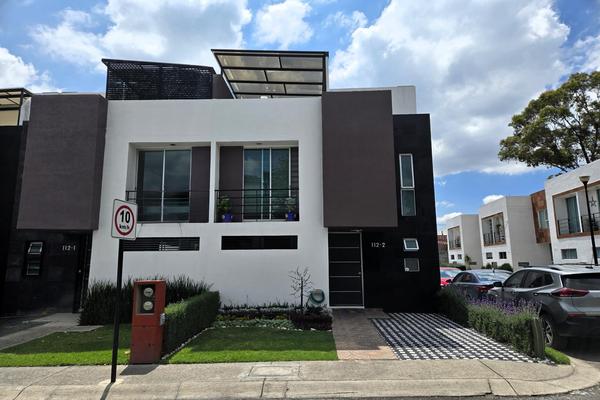 Foto de inmueble en  , Col. San Luis Mextepec C.P. 51355, Zinacantepec