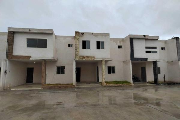 Foto de inmueble en SARABIA #601, Col. Lerdo Centro C.P. 35150, Lerdo