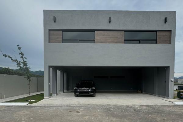 Foto de inmueble en SC, Col. El Barrial C.P. 67303, Santiago
