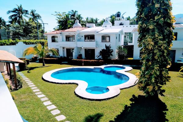 Casa en Sierra Marina, Club Santiago, Colima en R... 
