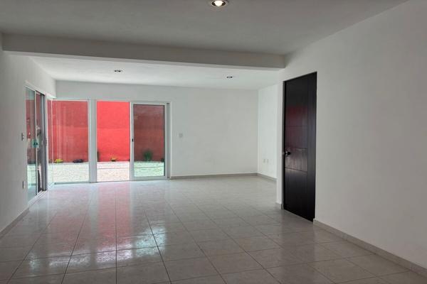 Foto de inmueble en Sin nombre, Col. Lomas de Zompantle C.P. 62157, Cuernavaca