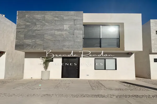 Foto de inmueble en  , Col. Tabachines C.P. 35074, Gómez Palacio