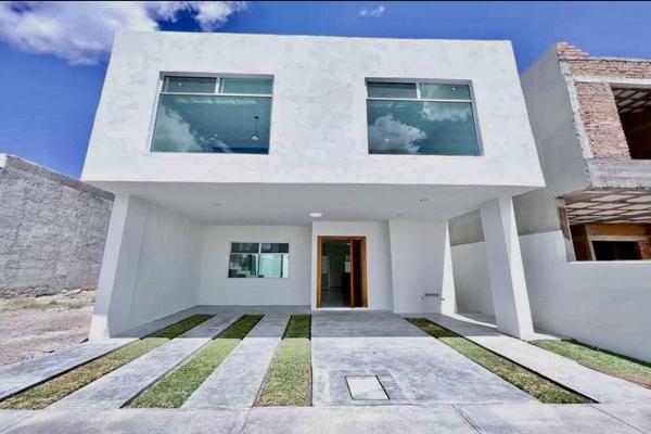Foto de inmueble en Tamarindos, Col. Las Calzadas C.P. 34144, Durango