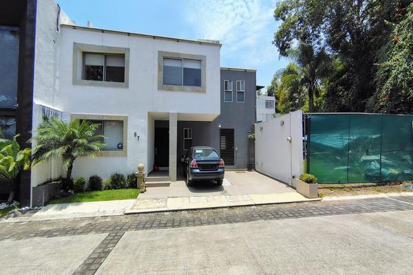 Foto de inmueble en  , Col. Tetela del Monte C.P. 62130, Cuernavaca