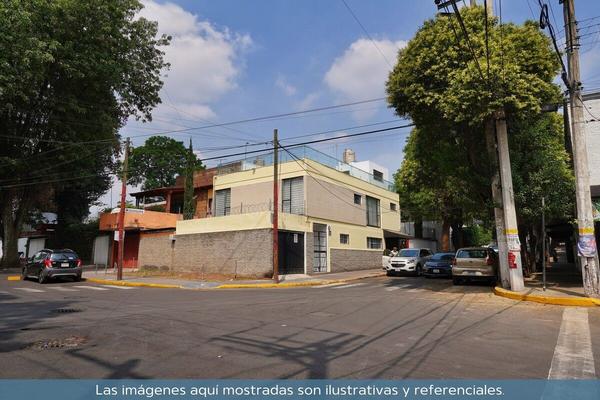 Foto de inmueble en Tezoquipa, Col. Tlalpan Centro C.P. 14000, Tlalpan