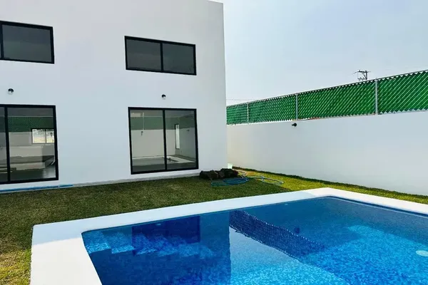 Foto de inmueble en tlayacapan #2725, Col. Tlayacapan Centro C.P. 62540, Tlayacapan
