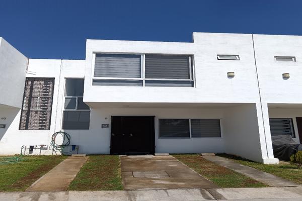 Foto de inmueble en  , Col. Toluquilla C.P. 45610, San Pedro Tlaquepaque