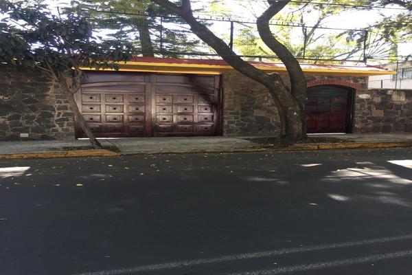 Foto de inmueble en  , Col. Toriello Guerra C.P. 14050, Tlalpan