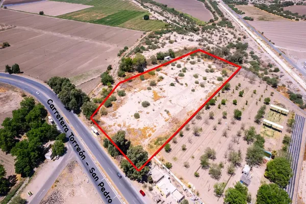 Foto de inmueble en TORREON-SANPEDRO #168, Col. Santa Ana del Pilar C.P. 27457, Matamoros