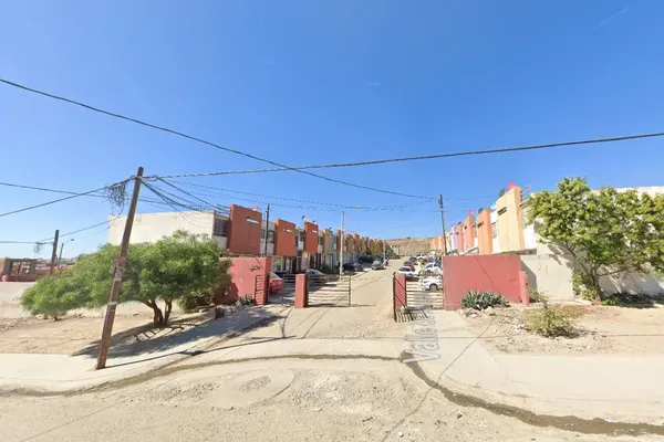 Foto de inmueble en Valle de Ahuehuetes #64-33, Col. Los Valles C.P. 22164, Tijuana