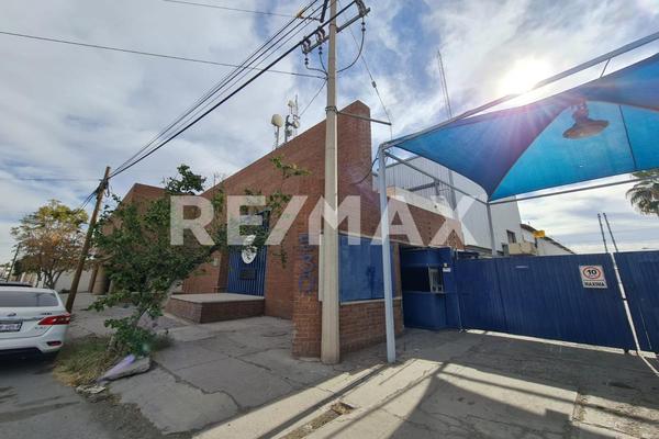 Foto de inmueble en Valle del Guadiana, Col. Parque Industrial Lagunero C.P. 35077, Gómez Palacio
