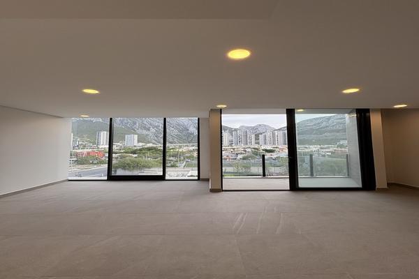 Foto de inmueble en Valle Poniente, Col. Zona Valle Poniente C.P. 66233, San Pedro Garza García