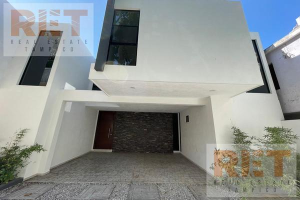 Foto de inmueble en  , Col. Vicente Guerrero C.P. 89580, Ciudad Madero