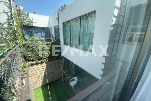 Foto de inmueble en Vicente Guerrero, Col. San Juan Ixhuatepec C.P. 54180, Tlalnepantla de Baz