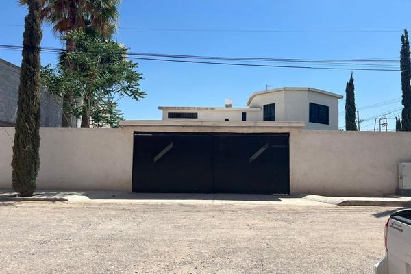 Foto de inmueble en  , Col. Villa Jardín C.P. 35168, Lerdo