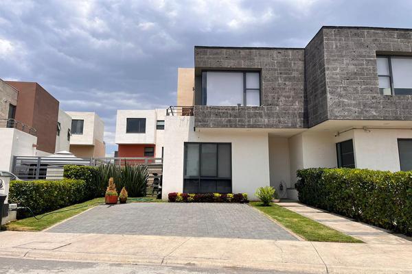 Casa en Villas del Campo, México en Venta en $2.... 