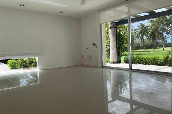 Foto de inmueble en x, Col. Club de Golf La Ceiba C.P. 97302, Mérida