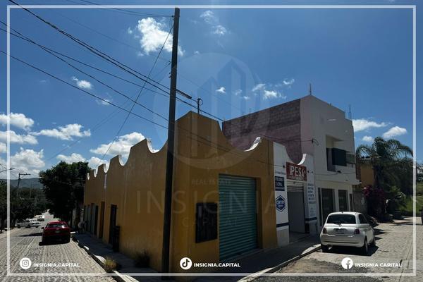 Foto de inmueble en Zafiro, Col. Hacienda Grande C.P. 76799, Tequisquiapan
